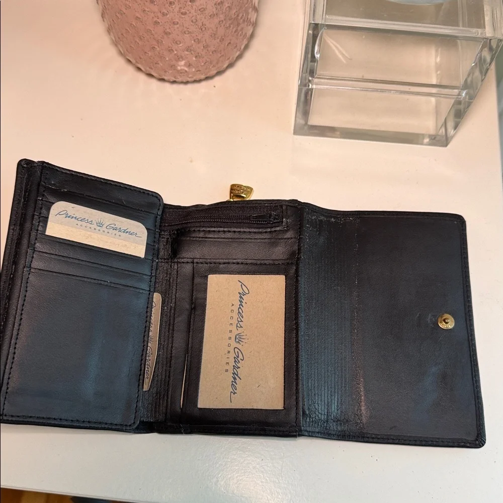 NWT Princess Gardner Vintage Genuine Leather Wallet black Buttery Smooth